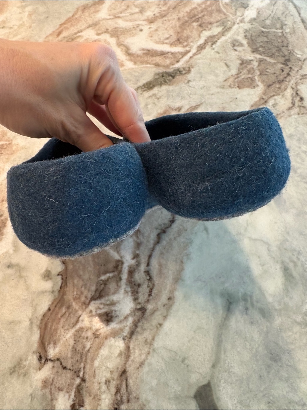 Kyrgies Classic Navy Wool Side Slipper Shows Womens Size 38 Handcrafted — image 4 of 8